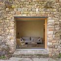 Casa Mínima: una rehabilitación EnerPHit en el paisaje pasiego/ Estudio Mínima - Fotografía interior, Reconversión, Sillas