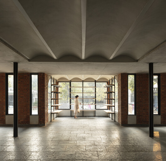Studio ALT / Rushnaiwala Architects - Interior Photography, Brick, Column, Concrete