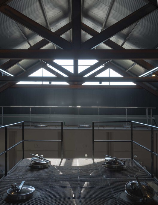 Escala Humana Wines Winery / Monte Arquitectura de Autor + Rare Studio Experimental + Unamuno Arquitectura - Interior Photography, Lighting, Glass, Beam