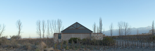 Escala Humana Wines Winery / Monte Arquitectura de Autor + Rare Studio Experimental + Unamuno Arquitectura - Exterior Photography