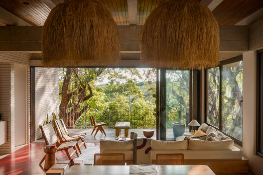 Tres Pochotes House / FAMM Arquitectura Tres Pochotes House / FAMM Arquitectura - Interior Photography, Living Room, Wood, Chair, Beam