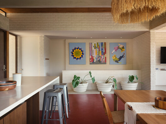 Tres Pochotes House / FAMM Arquitectura Tres Pochotes House / FAMM Arquitectura - Interior Photography, Kitchen, Wood, Lighting, Table, Chair