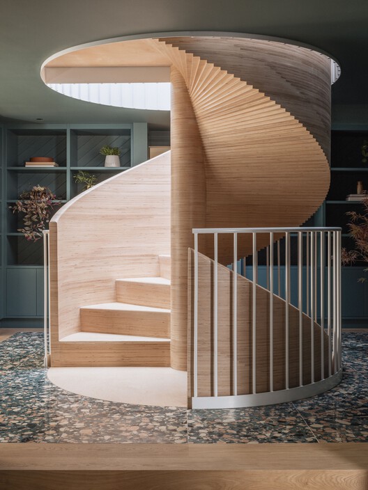 Pyramid House / Khan Bonshek Pyramid House / Khan Bonshek - Image 3 of 26