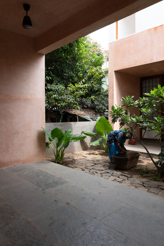Tales of Saru / Studio for Architecture and Regional Urbanism Tales of Saru / Studio for Architecture and Regional Urbanism - Interior Photography, Concrete, Courtyard