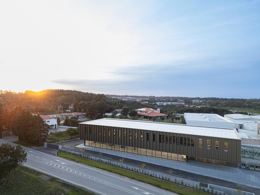 New PRF Headquarters Building / Impare Arquitectura New PRF Headquarters Building / Impare Arquitectura - Image 39 of 45