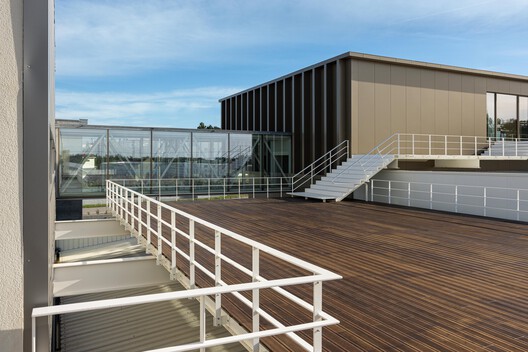 New PRF Headquarters Building / Impare Arquitectura New PRF Headquarters Building / Impare Arquitectura - Image 11 of 45