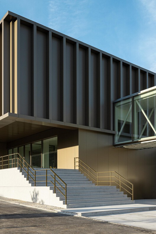 New PRF Headquarters Building / Impare Arquitectura New PRF Headquarters Building / Impare Arquitectura - Image 34 of 45