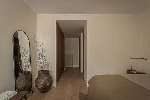 Santa Engracia 143 / ERENTIA Santa Engracia 143 / ERENTIA - Fotografia de Interiores, Dormitório, Madeira, Iluminação, Cama
