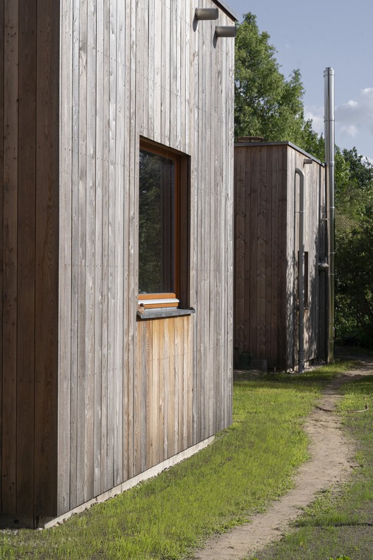 Falkensee II Single-Family House  / ANNABAU - Exterior Photography, Wood