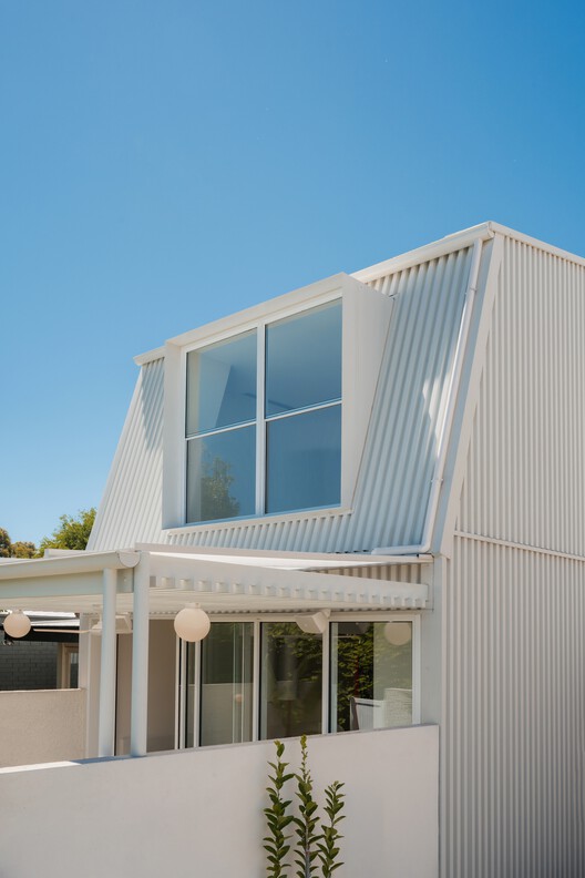 City Cottage / Sans-Arc Studio - Exterior Photography, Houses