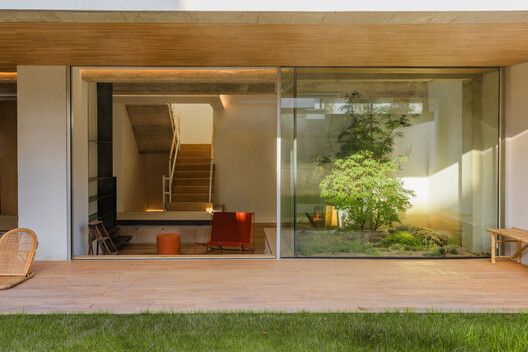 MG Houses / delavegacanolasso MG Houses / delavegacanolasso - Exterior Photography, Wood