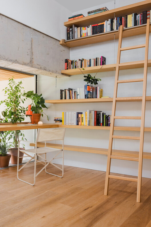 MG Houses / delavegacanolasso MG Houses / delavegacanolasso - Interior Photography, Closet, Shelving
