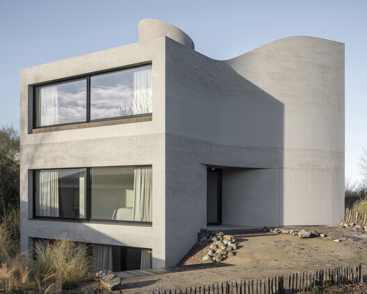 Villa Nouvelle Vague  / Magalie Munters™ Architecture - Exterior Photography, Concrete
