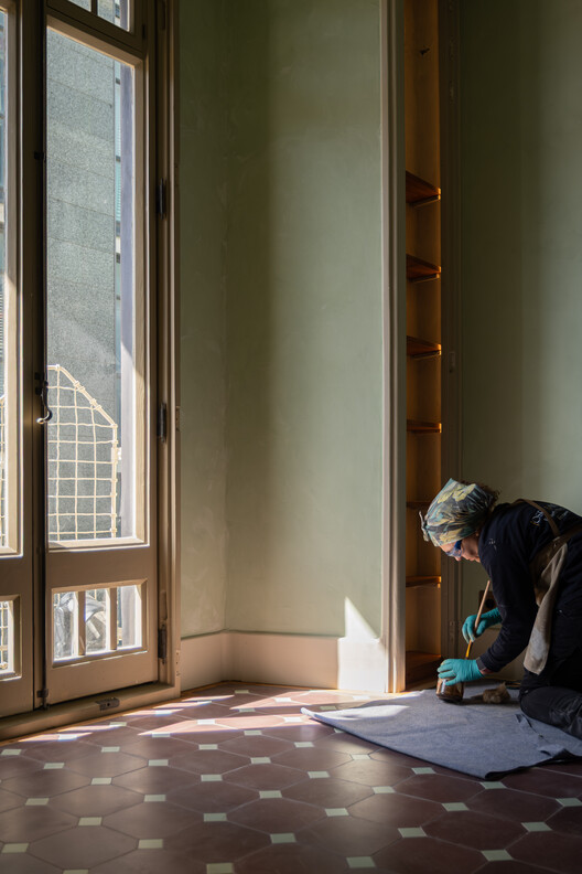 Antoni Gaudí’s Last Original Residence at Casa Batlló Opens Following Three-Year Restoration Antoni Gaudí’s Last Original Residence at Casa Batlló Opens Following Three-Year Restoration - Image 9 of 14