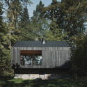Between the Rock and the River / Mimosa architects - Exterior Photography, Houses, Forest