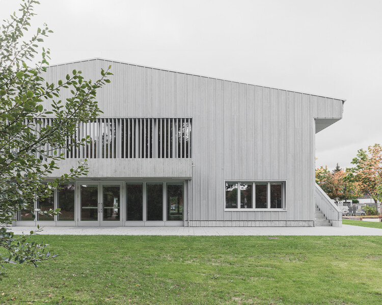 Youth Club NW80 / AFF architekten - Exterior Photography, Concrete, Courtyard