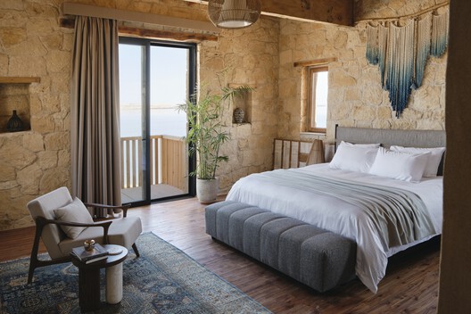 Gagy Self-Sufficient House / Kareem Aldomiaty + Ehab Aldomiaty Gagy Self-Sufficient House / Kareem Aldomiaty + Ehab Aldomiaty - Interior Photography, Bedroom, Wood, Bed, Chair