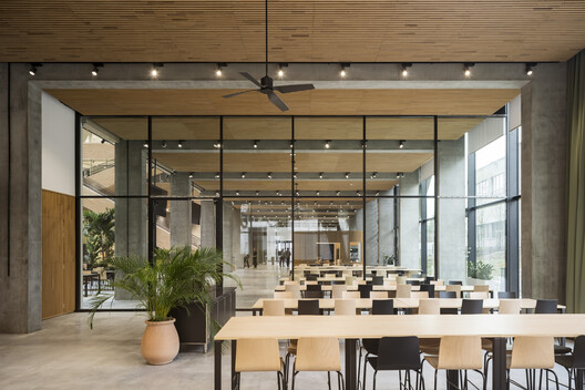 Maison de l'Innovation Office / Baumschlager Eberle Architekten - Image 7 of 12