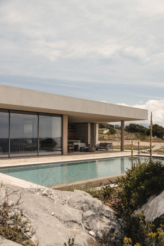 Euthea Residence / Ateno Architecture Studio - Image 4 of 28
