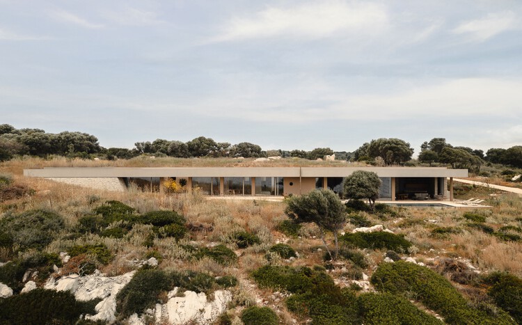 Euthea Residence / Ateno Architecture Studio - Houses