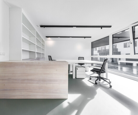 Forestry Station / Roland Baldi Architects - Interior Photography, Kitchen, Table, Chair