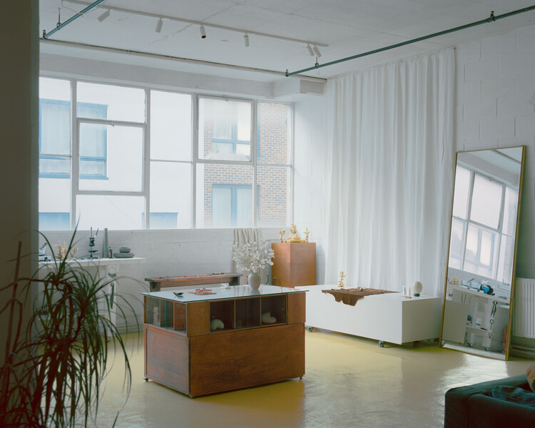 Unit 2F / Mutter - Interior Photography, Lighting, Chair