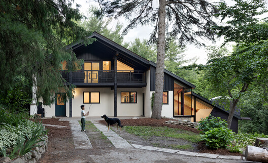 Belfountain House / UUfie Belfountain House / UUfie - Exterior Photography, Wood, Door
