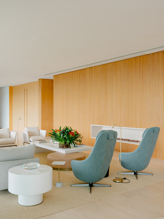House of Sculpture / Sabella Arquitetura House of Sculpture / Sabella Arquitetura - Interior Photography, Living Room, Wood, Chair, Table