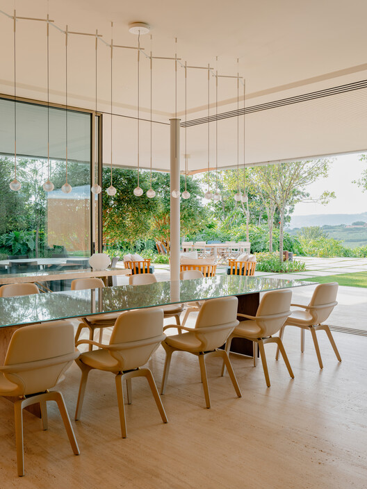 House of Sculpture / Sabella Arquitetura House of Sculpture / Sabella Arquitetura - Interior Photography, Dining room, Wood, Chair, Table, Lighting, Glass