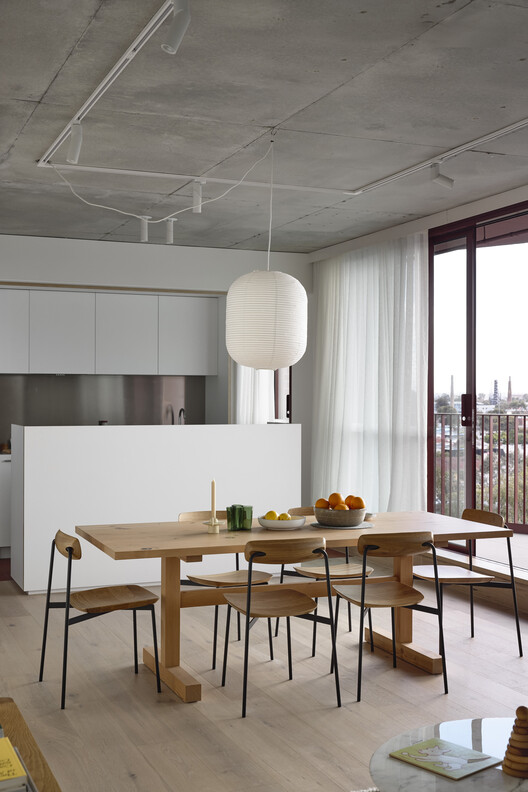 9 Wilson Ave Apartment / MA+Co + Neometro 9 Wilson Ave Apartment / MA+Co + Neometro - Image 4 of 31