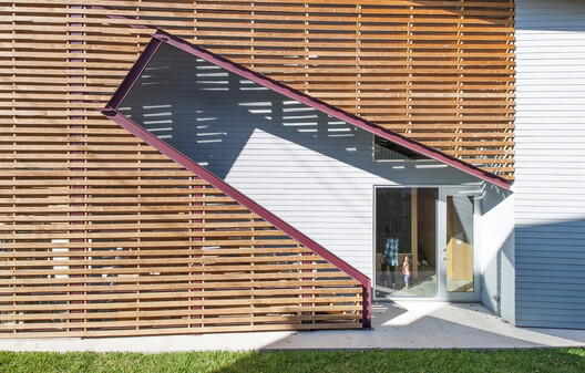 Reconsidering the Shotgun House: Between Preservation, Experimentation, and Displacement Reconsidering the Shotgun House: Between Preservation, Experimentation, and Displacement - Image 4 of 25