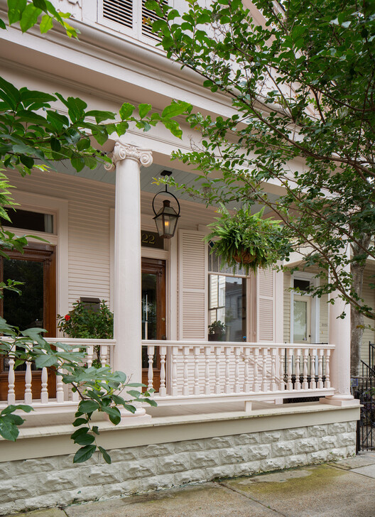 Reconsidering the Shotgun House: Between Preservation, Experimentation, and Displacement Reconsidering the Shotgun House: Between Preservation, Experimentation, and Displacement - Image 3 of 25