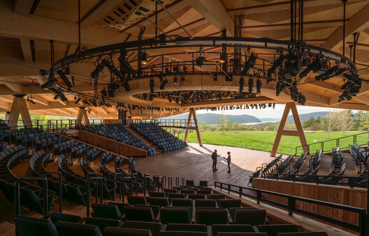 Studio Gang Completes the Samuel H. Scripps Theater Center for Hudson Valley Shakespeare in New York Studio Gang Completes the Samuel H. Scripps Theater Center for Hudson Valley Shakespeare in New York - Image 5 of 10