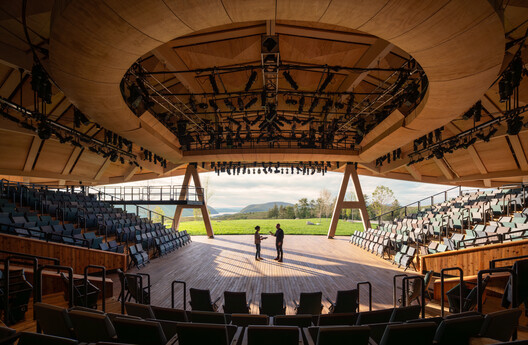 Studio Gang Completes the Samuel H. Scripps Theater Center for Hudson Valley Shakespeare in New York Studio Gang Completes the Samuel H. Scripps Theater Center for Hudson Valley Shakespeare in New York - Image 8 of 10