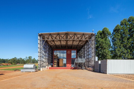 The Spirit of Space: 10 Distillery Projects Where Production Shapes Architecture The Spirit of Space: 10 Distillery Projects Where Production Shapes Architecture - Image 6 of 26
