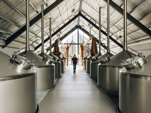 The Spirit of Space: 10 Distillery Projects Where Production Shapes Architecture The Spirit of Space: 10 Distillery Projects Where Production Shapes Architecture - Image 26 of 26