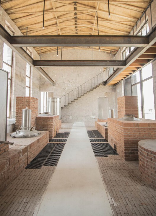 The Spirit of Space: 10 Distillery Projects Where Production Shapes Architecture The Spirit of Space: 10 Distillery Projects Where Production Shapes Architecture - Image 13 of 26