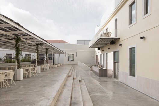 Captain's House / Miguel Marcelino Captain's House / Miguel Marcelino - Exterior Photography, Concrete