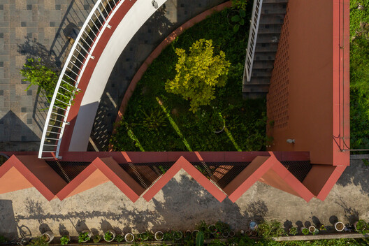 Creative Usage of Bricks & Earth / H&P Architects Creative Usage of Bricks & Earth / H&P Architects - Image 24 of 29