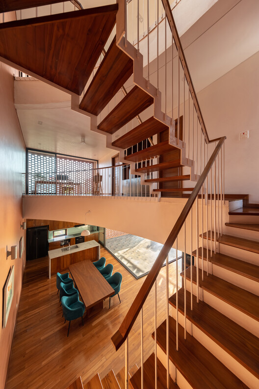 Creative Usage of Bricks & Earth / H&P Architects Creative Usage of Bricks & Earth / H&P Architects - Interior Photography, Stairs, Wood, Lighting, Handrail