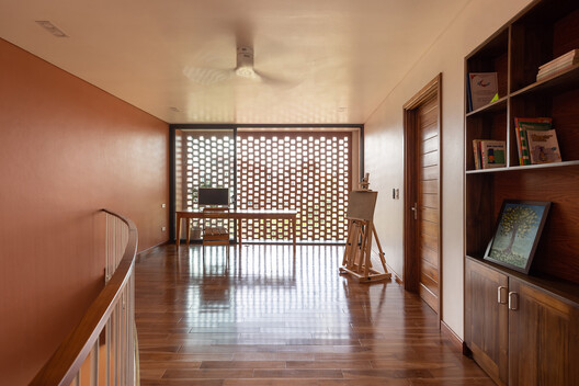 Creative Usage of Bricks & Earth / H&P Architects Creative Usage of Bricks & Earth / H&P Architects - Interior Photography, Wood, Chair