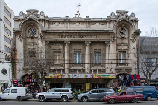 Historic Entertainment Venues in Oxford, Valparaíso, and Osaka Reflect Growing Pressures on Cultural Infrastructure Historic Entertainment Venues in Oxford, Valparaíso, and Osaka Reflect Growing Pressures on Cultural Infrastructure - Image 1 of 6