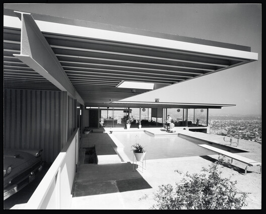 Case Study Houses and the Myth of a Universal Domestic Ideal Case Study Houses and the Myth of a Universal Domestic Ideal - Image 12 of 21
