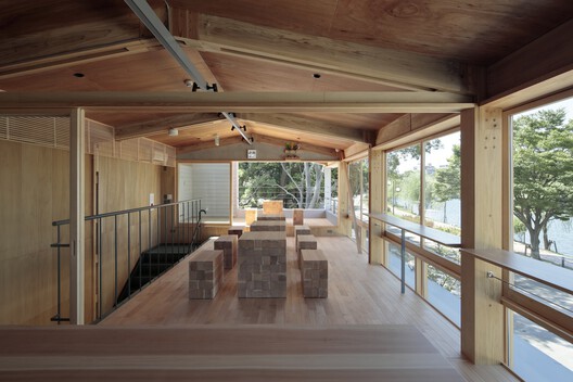 Coffee or Tea: Third Places, Kiosks, and the Retail Architecture of Duration Coffee or Tea: Third Places, Kiosks, and the Retail Architecture of Duration - Image 20 of 33
