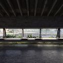 Coffee or Tea: Third Places, Kiosks, and the Retail Architecture of Duration  - Imagem 4 de 4