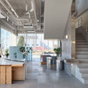 Coffee or Tea: Third Places, Kiosks, and the Retail Architecture of Duration  - Imagem 3 de 4