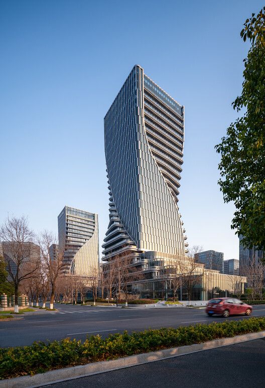 The Linping Fintech Tower / CUC - Exterior Photography