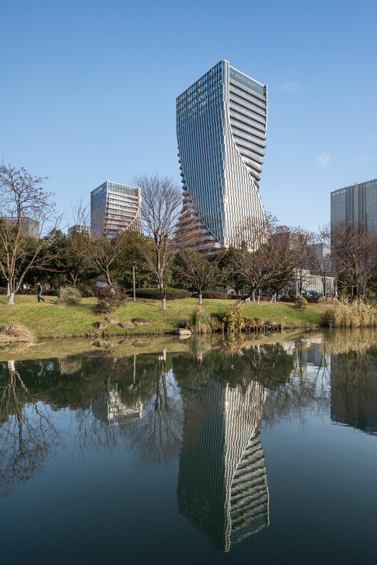 The Linping Fintech Tower / CUC - Exterior Photography