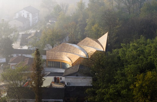 Carpenter's Home / Primary Architects