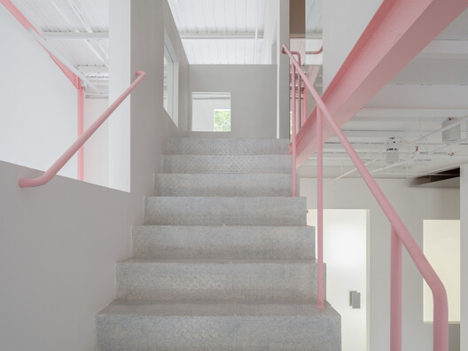 Apelron Contemporary / Aether Architects + Archigress Apelron Contemporary / Aether Architects + Archigress - Image 23 of 35